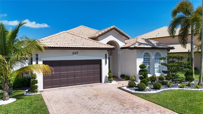 649 SW 168th Way in Pembroke Pines, FL - Building Photo - Building Photo