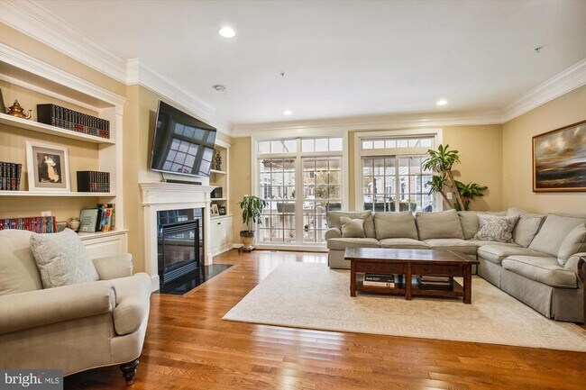 440 Ferdinand Day Dr in Alexandria, VA - Building Photo - Building Photo
