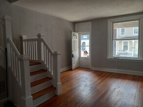 2343 Logan St in Harrisburg, PA - Building Photo - Building Photo