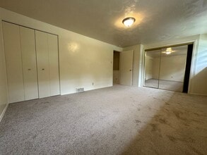 409 Millers Ln in Plum, PA - Building Photo - Building Photo