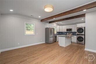 2142 E 42nd St in Savannah, GA - Building Photo - Building Photo