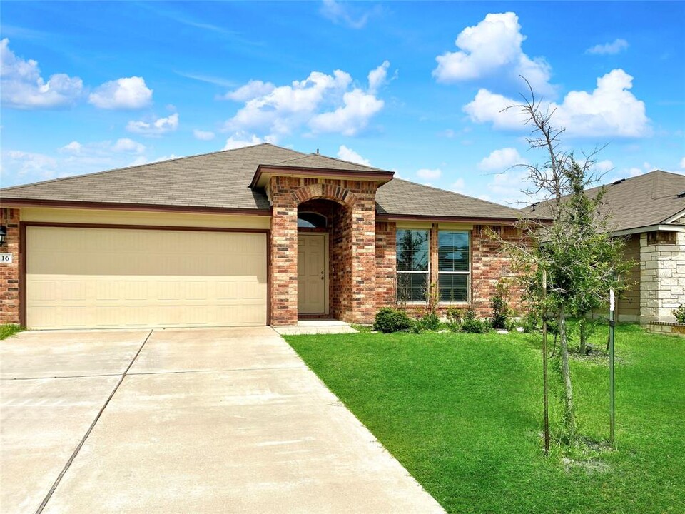 116 Igneous Ln in Jarrell, TX - Building Photo