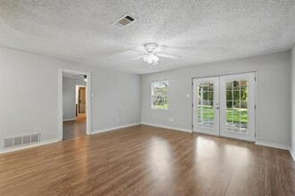 6964 Cox Ln in North Richland Hills, TX - Building Photo - Building Photo