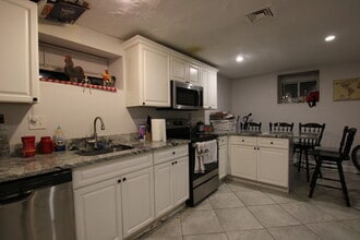 58 Dudley St, Unit 1T in Boston, MA - Building Photo - Building Photo