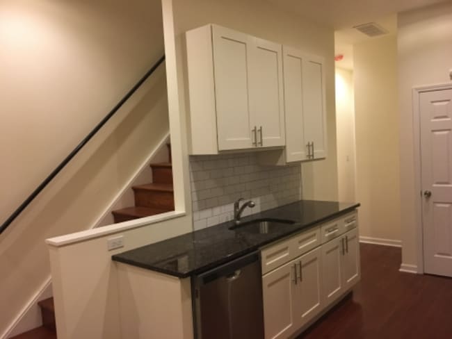 2408 E York St-Unit -2 in Philadelphia, PA - Building Photo - Building Photo