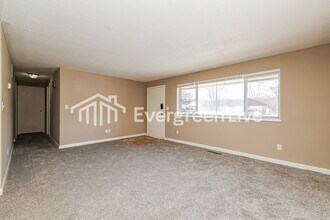 4795 Rolling St in Dayton, OH - Building Photo - Building Photo