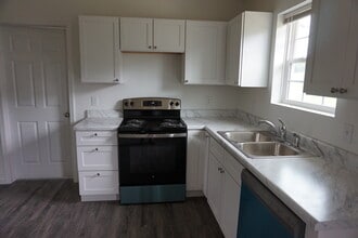 784 Parsonage Rd in White Pine, TN - Building Photo - Building Photo