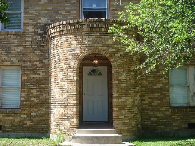 808 Elizabeth St, Unit #4