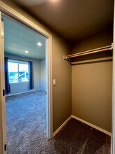 6 S 12th St in Selah, WA - Foto de edificio - Building Photo