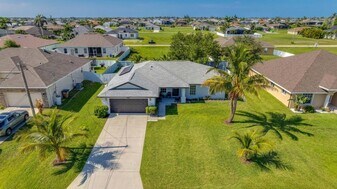 3322 NW 5th Terrace in Cape Coral, FL - Building Photo