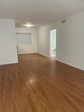 1520 Venice Blvd, Unit 1 in Los Angeles, CA - Building Photo - Building Photo