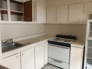 139 W 4th St, Unit 3rd in Mount Vernon, NY - Foto de edificio - Building Photo