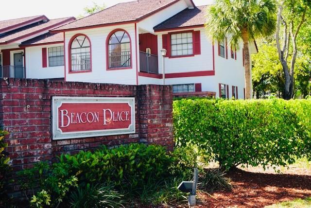 2388 NW 89th Dr in Coral Springs, FL - Building Photo