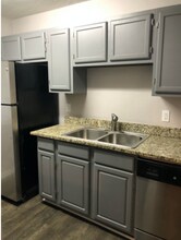4212 Brewster Rd in Tallahassee, FL - Building Photo - Building Photo