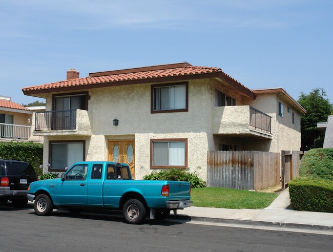 16662 Blanton St in Huntington Beach, CA - Foto de edificio - Building Photo