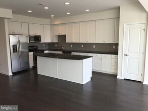 114 Sundance Dr in Trenton, NJ - Building Photo - Building Photo