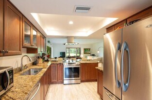 13329 Polo Club Rd in Wellington, FL - Building Photo