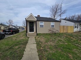 1649 Parkdale Dr in Owensboro, KY - Building Photo