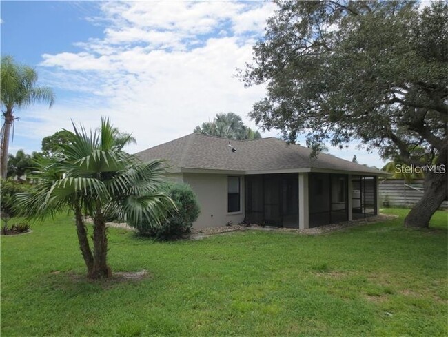 700 Lehigh Rd in Venice, FL - Building Photo - Building Photo