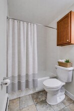 Queen Terrace Apartments in Richfield, MN - Building Photo - Building Photo