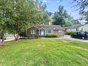 289 Meadowbrook Dr NE in Atlanta, GA - Building Photo - Building Photo