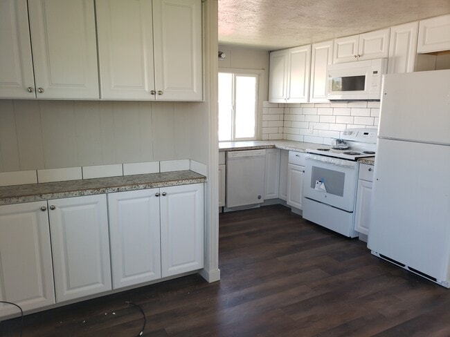 property at 121 Teakwood St