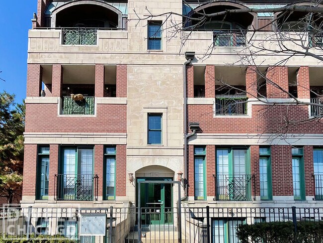 2734 N Wolcott Ave in Chicago, IL - Building Photo - Building Photo