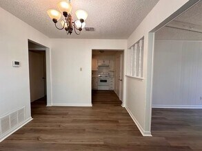 1913 Starling Ct in Cleburne, TX - Building Photo - Building Photo