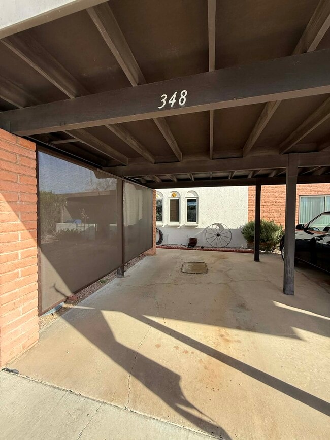 348 W Via Del Heroe in Green Valley, AZ - Building Photo - Building Photo