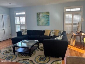 207 Pennsylvania Ave in Spring Lake, NJ - Building Photo - Building Photo