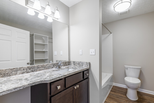 Tyler Park Apartments in Elizabethtown, KY - Foto de edificio - Interior Photo