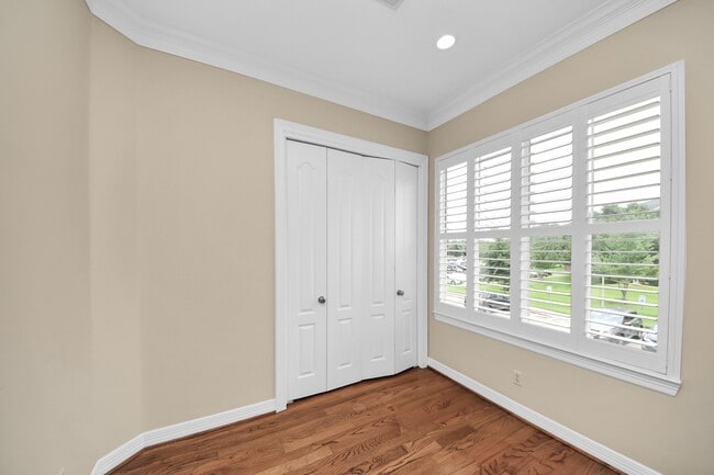 2930 Brompton Square Dr