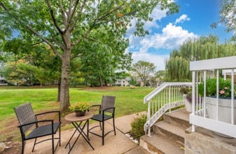 34 Fieldstone Rd in Bedminster, NJ - Building Photo - Building Photo