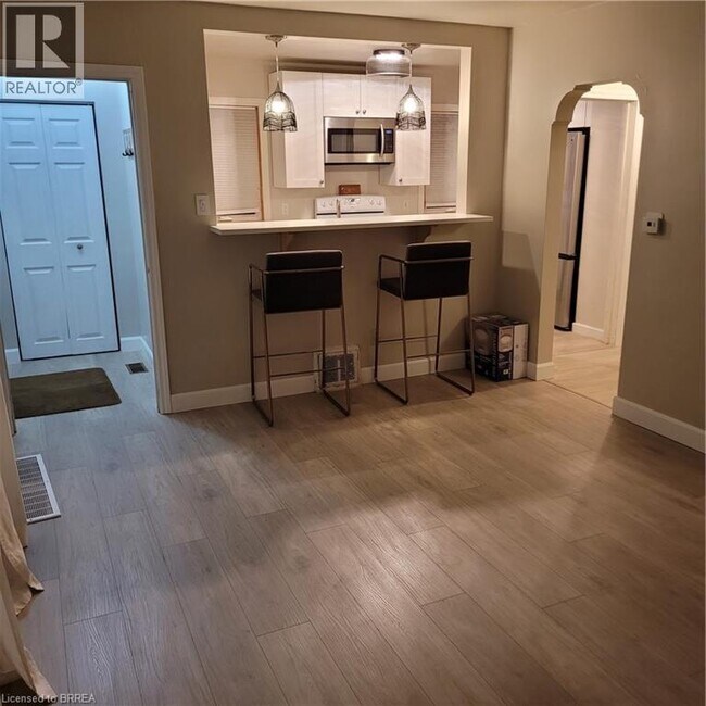 property at 686 Britannia Ave