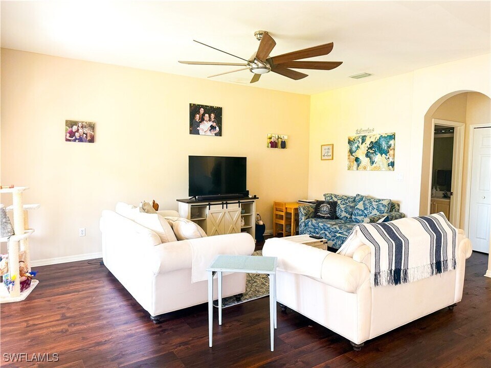 14640 Sutherland Ave in Naples, FL - Building Photo