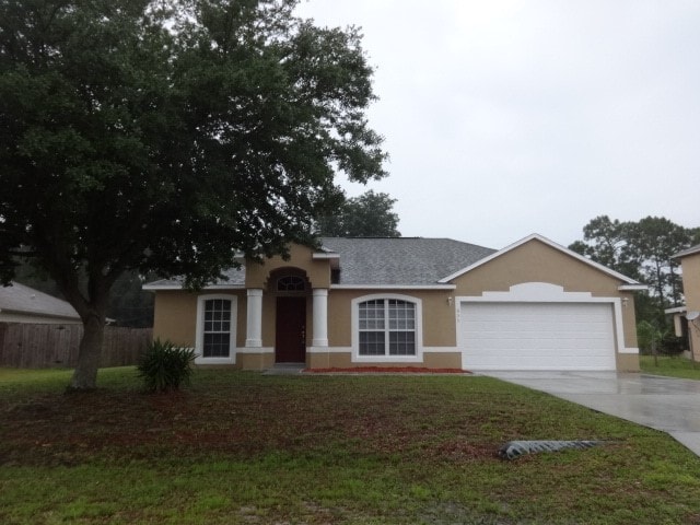 655 Belvedere Rd NW in Palm Bay, FL - Building Photo
