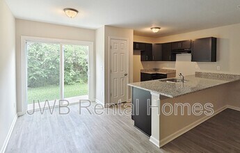 6881 Lake Mist Ln in Jacksonville, FL - Building Photo - Building Photo