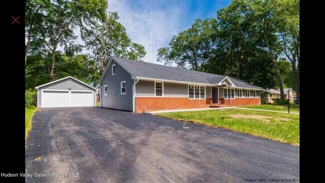 33 Mary Ave in Lake Katrine, NY - Building Photo - Building Photo