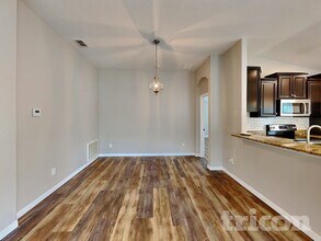 13928 Reindeer Cir in Hudson, FL - Foto de edificio - Building Photo