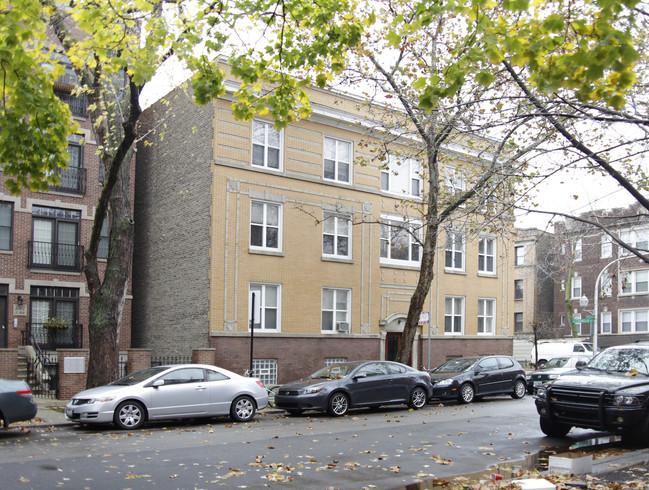 3501 N Reta Ave in Chicago, IL - Foto de edificio - Building Photo