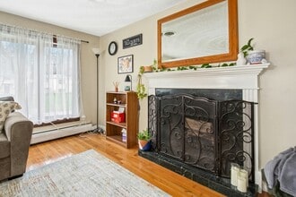 67 S Oxford Rd in Millbury, MA - Building Photo - Building Photo