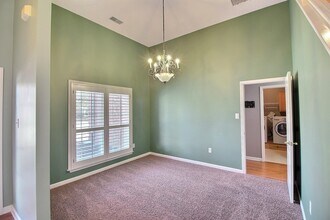 1325 Rain Hollow Cir E in Collierville, TN - Foto de edificio - Building Photo