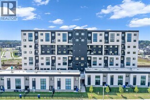 4300 Laurier Pkwy, Unit 479 in Lasalle, ON - Building Photo