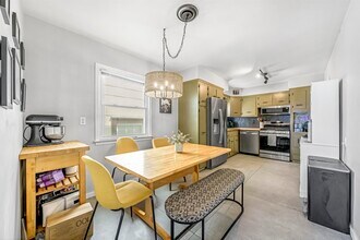 12 Pavonia Ct in Bayonne, NJ - Building Photo - Building Photo