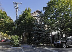 2057 N Magnolia Ave in Chicago, IL - Building Photo