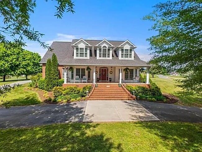 property at 1729 Harrisburg Mill Rd