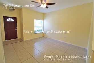 7648 Plantation Cir in Bradenton, FL - Building Photo - Building Photo