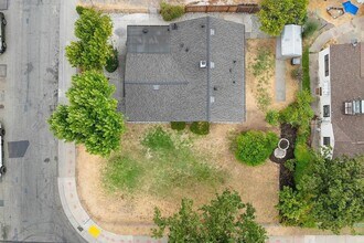 5891 28th St in Sacramento, CA - Building Photo - Building Photo