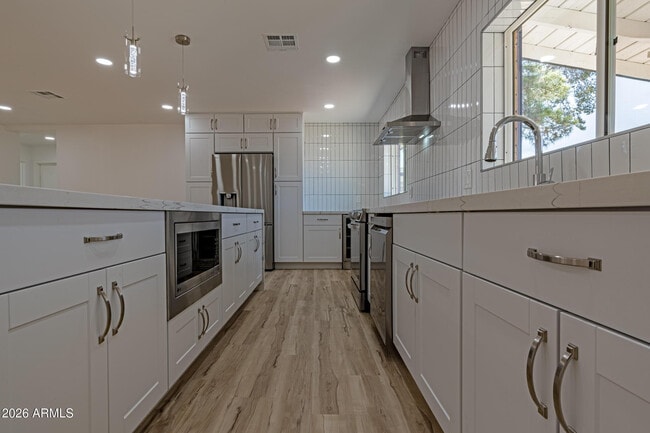 property at 3035 E Heatherbrae Dr