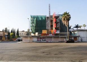 5400 Hollywood Family Apartments in Los Angeles, CA - Building Photo - Building Photo